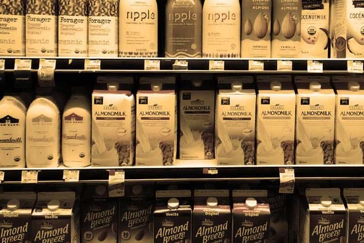 almond milk brands at grocery store