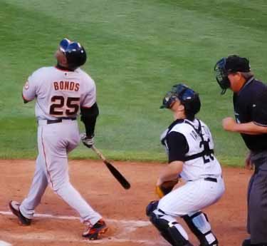 Barry Bonds hitting home run