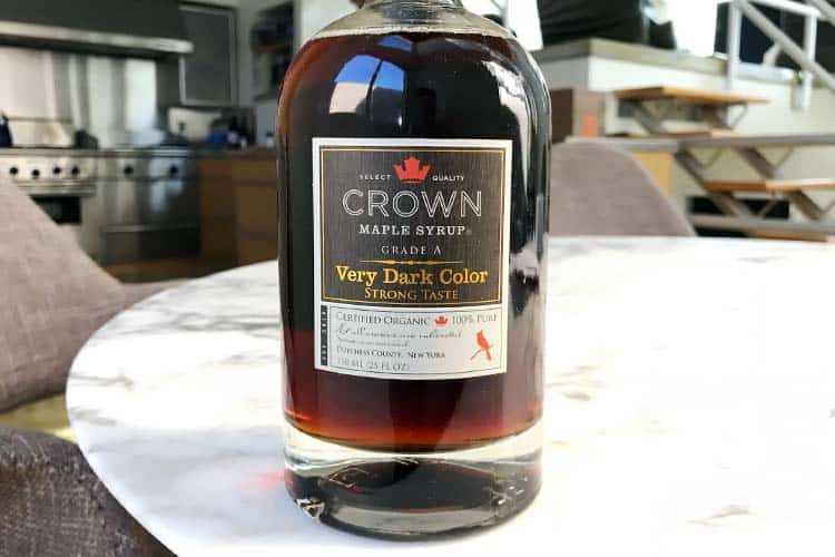 Crown Grade A very dark color strong taste organic maple syrup in glass bottle