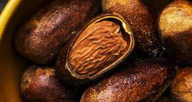 raw whole nutmeg